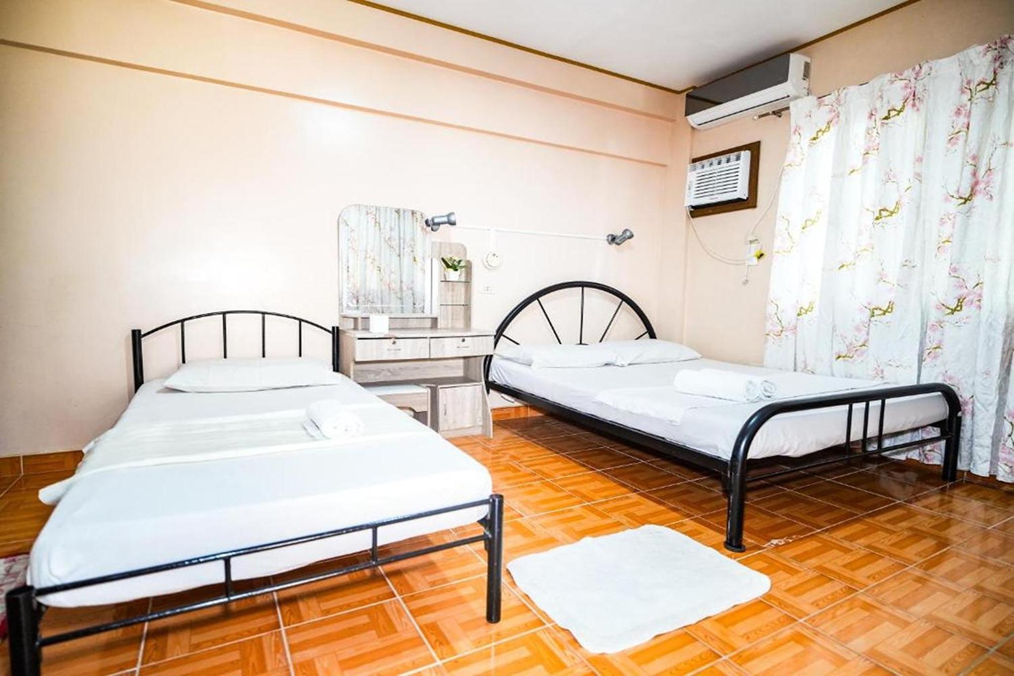 Gracias Boracay Inn